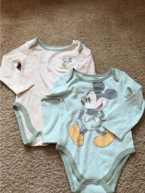 Mickey Mouse Long-Sleeve One-Piece Bodysuit - Light green